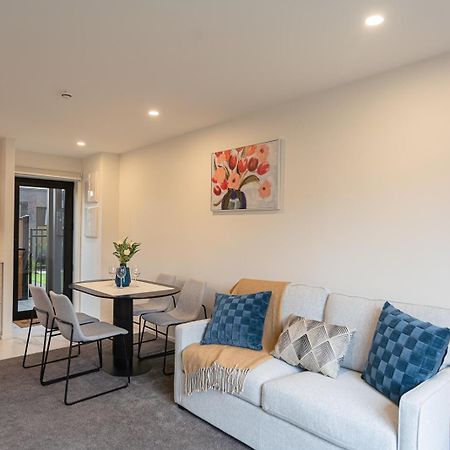 Modern 2 Bedroom Townhouse In Cbd With Parking! Sleeps 5 基督城 外观 照片