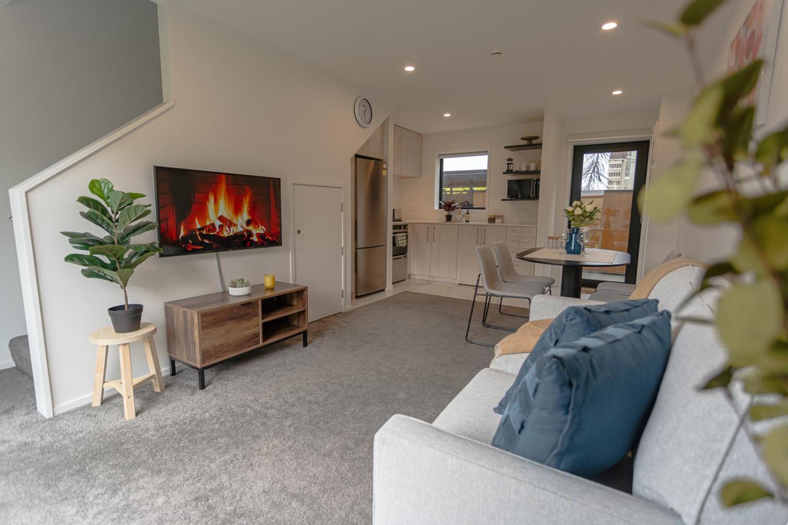 Modern 2 Bedroom Townhouse In Cbd With Parking! Sleeps 5 基督城 外观 照片