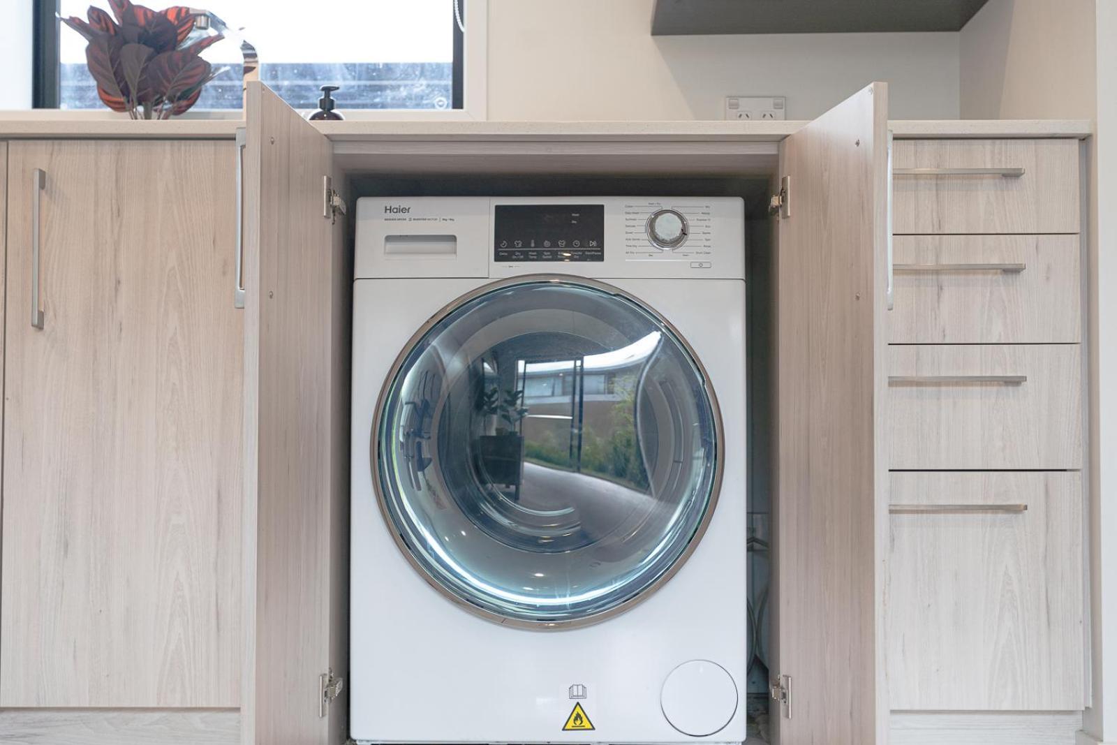 Modern 2 Bedroom Townhouse In Cbd With Parking! Sleeps 5 基督城 外观 照片